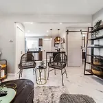 Park Life Escape-King Beds-Sleeps 10-Pet Friendly