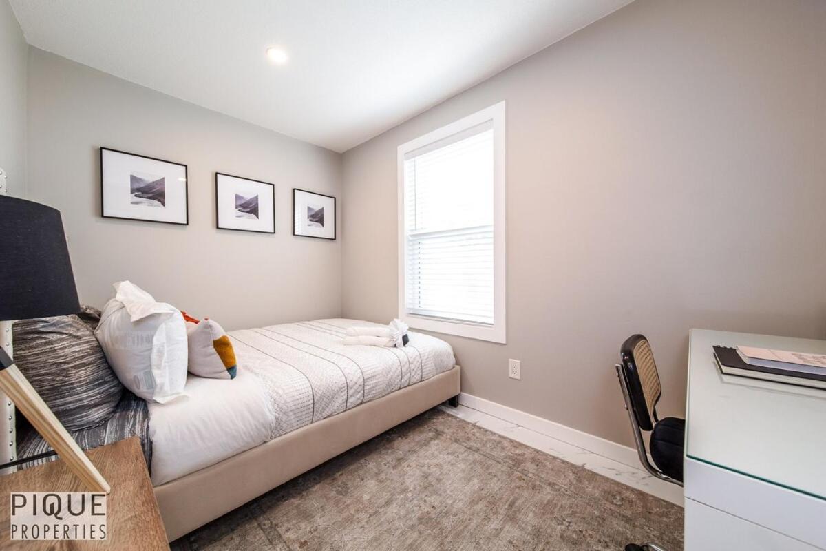 Park Life Escape-king Beds-sleeps 10-pet Friendly Apartment