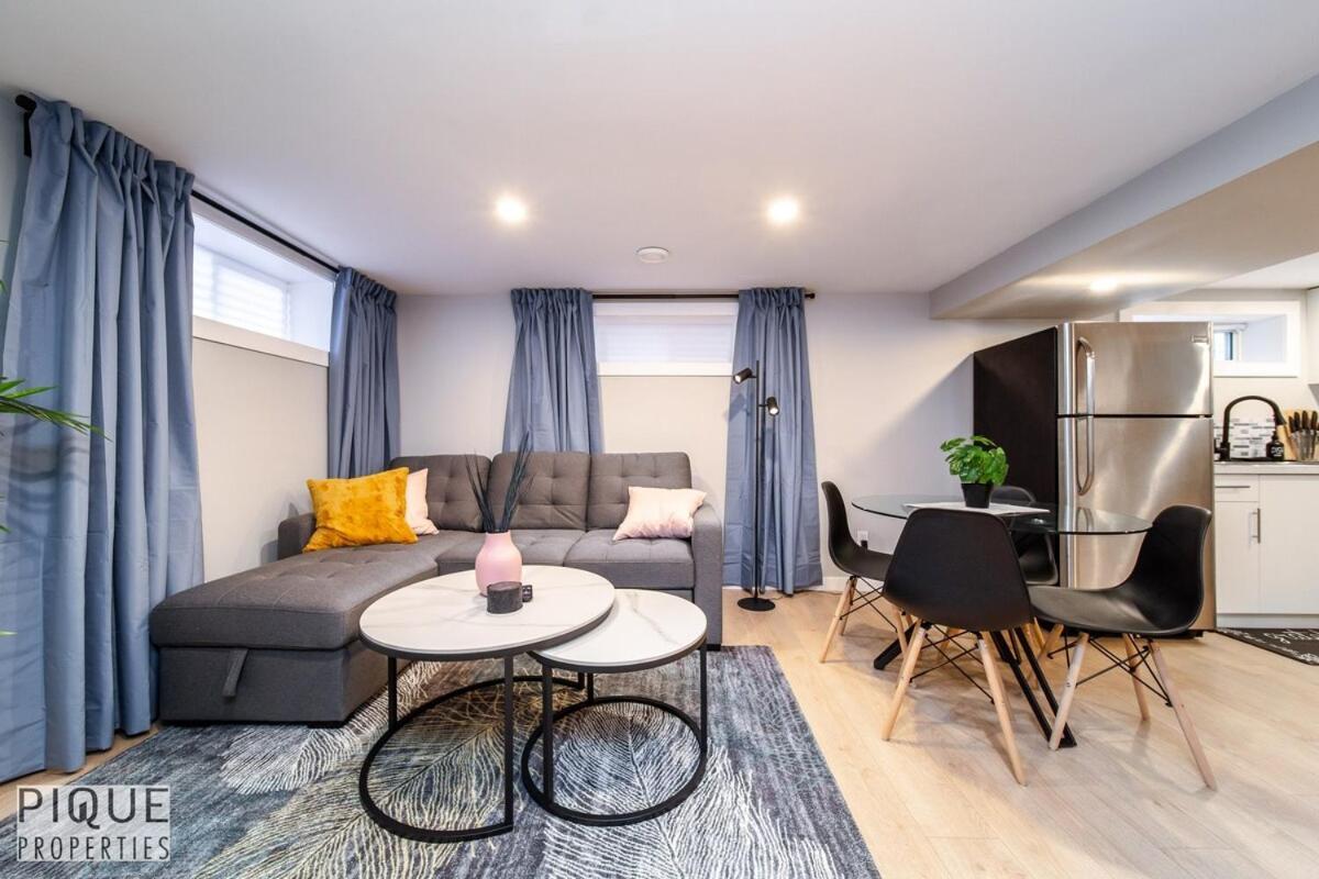 Park Life Escape-king Beds-sleeps 10-pet Friendly Apartment Edmonton